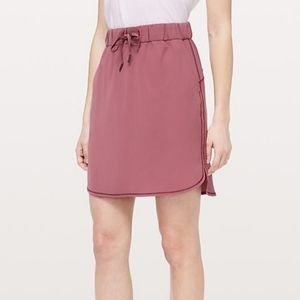 Lululemon on the fly skirt - pink